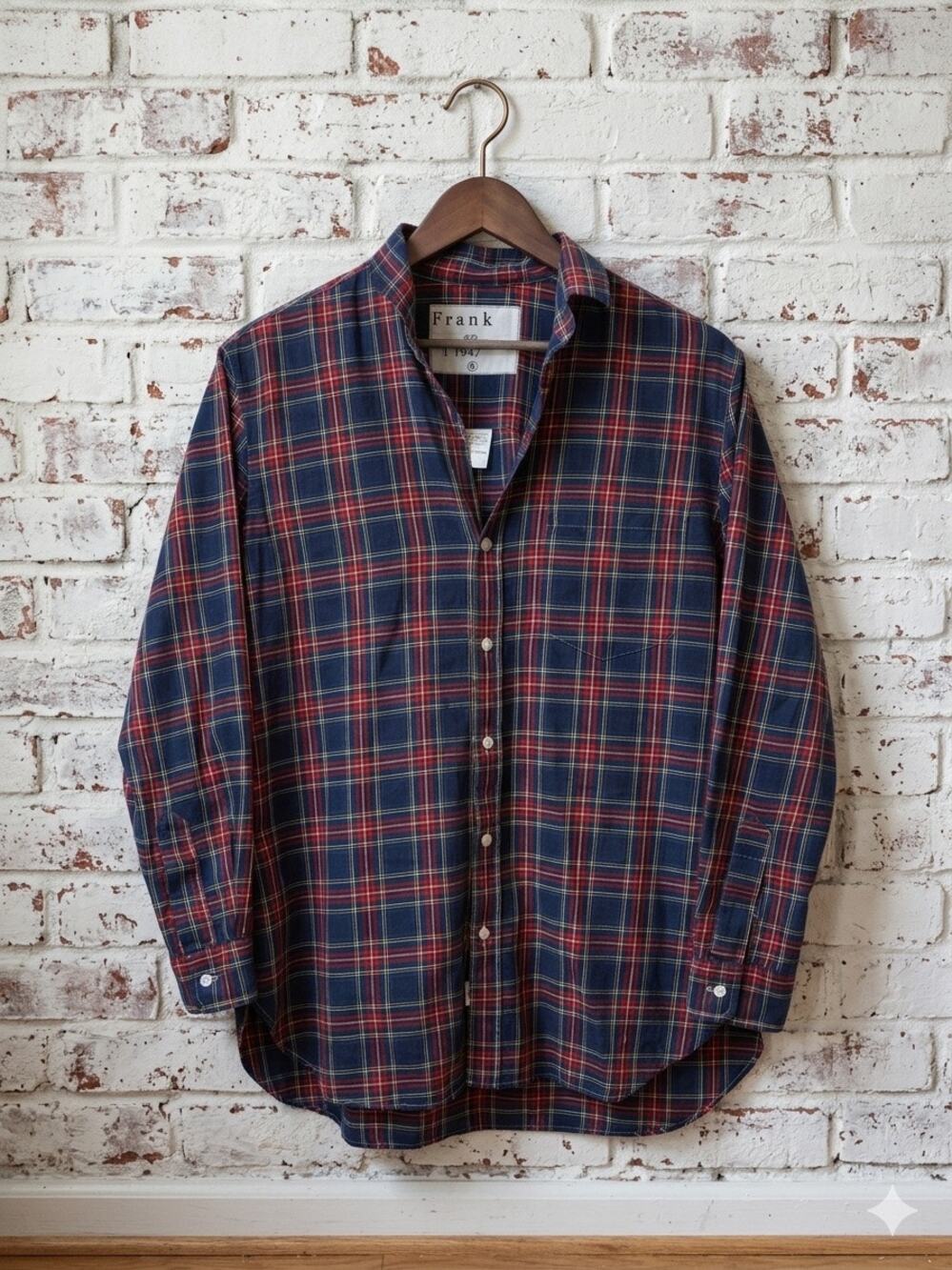 Frank & Eileen Luke Italian Cotton Shirt Size S EUC Blue Red Plaid